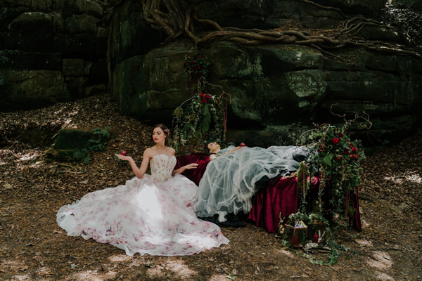 Snow-White-Wedding-Inspiration-Joasis-Photography-30.jpg